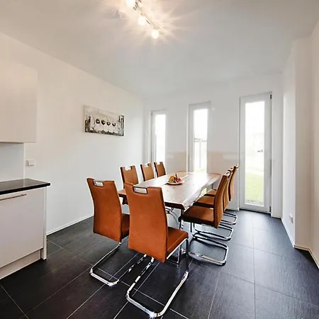 Сasa de vacaciones Doppelhaushaelften, Strausberg