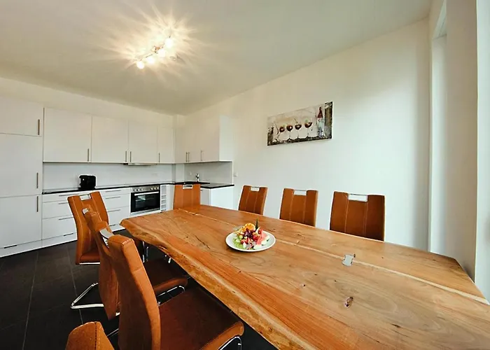 Doppelhaushaelften, * Strausberg